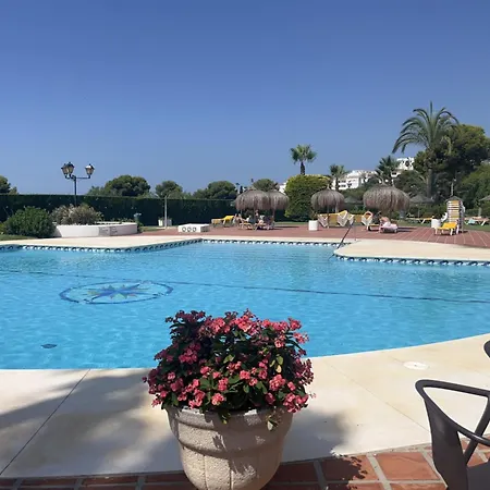 Cozy In Miraflores, Mijas Aparthotel